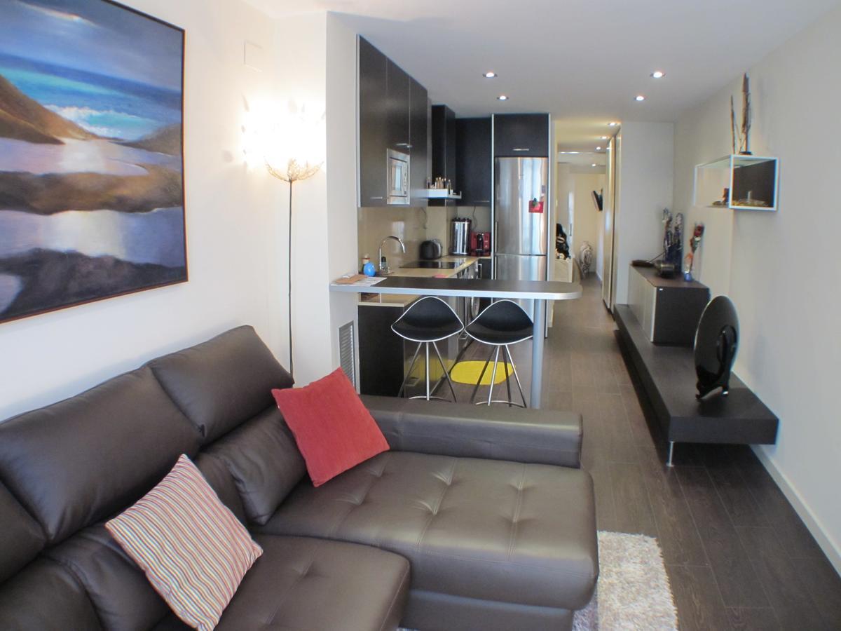 Barcelona4Seasons - Muntaner Apartment ภายนอก รูปภาพ